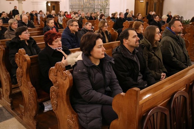 ​Adventski susret klanjatelja Trajnoga euharistijskog klanjanja u varaždinskoj katedrali